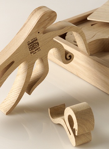 16 Pesci Puzzle by Danese Artemide Design Accessories